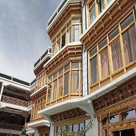 The Leh Chen Hotel Extérieur photo